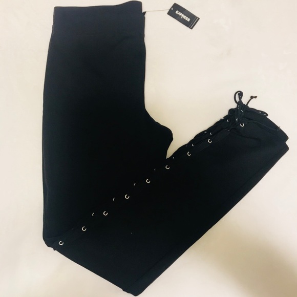 ‼️SOLD OUT‼️ 🔥LAST ONE LEFT 🔥Express Leggings - Picture 2 of 8